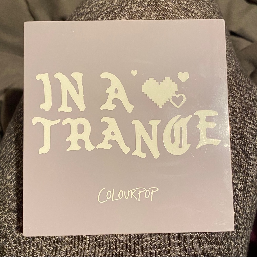 Colourpop “In A Trance” Eyeshadow Palette